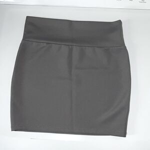 Urban Behavior Medium Grey pull on mini skirt form fitting flattering & sexy!